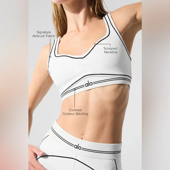ALO Yoga Airbrush Heart Throb Bra NWT S - Picture 2 of 8